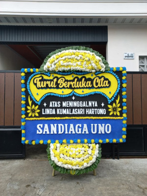 Papan Bunga Duka di Taniwel